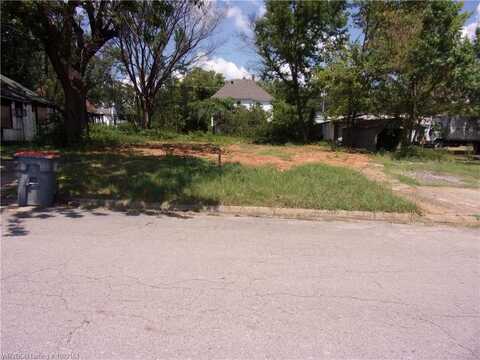 110 Main ST, Ozark, AR 72949