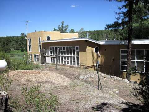 55 YOUNG Road, Tijeras, NM 87059