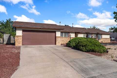 869 BUNKER Road SE, Rio Rancho, NM 87124