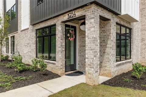 1954 8th Street, Chamblee, GA 30341