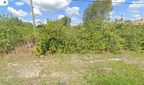 818 Rue Labeau Circle, Fort Myers, FL 33913