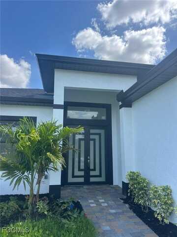 1022 Candlelight Drive, Lehigh Acres, FL 33974