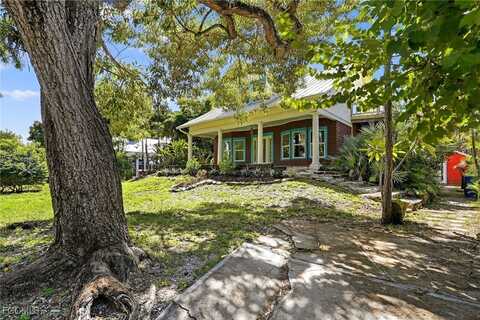 2740 Rhode Island Avenue, Fort Myers, FL 33916
