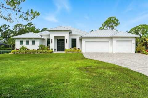 709 15th Street SW, Naples, FL 34117