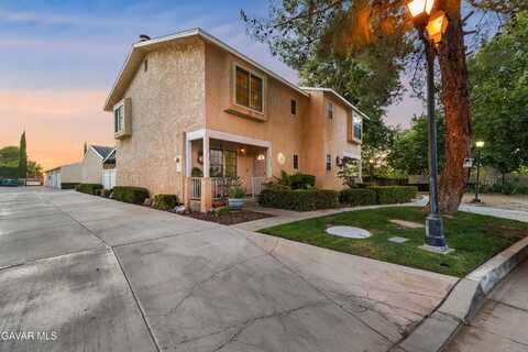 43665 Park Avenue, Lancaster, CA 93534