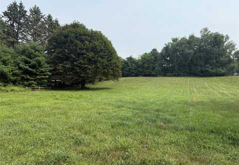 5031 WOLF Road, Erie, PA 16505