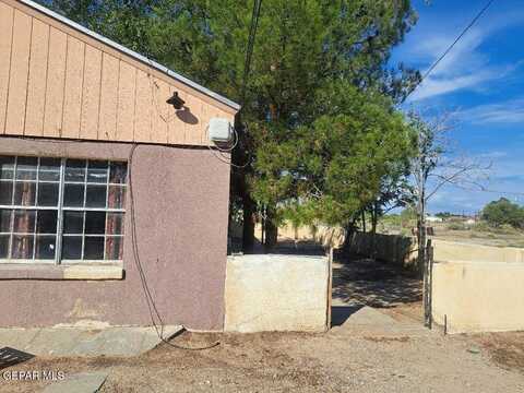 905 NE CAMP Street, Fabens, TX 79838
