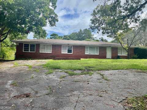105 West, Statesboro, GA 30461