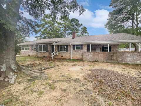2375 S Pine Street, Spartanburg, SC 29302