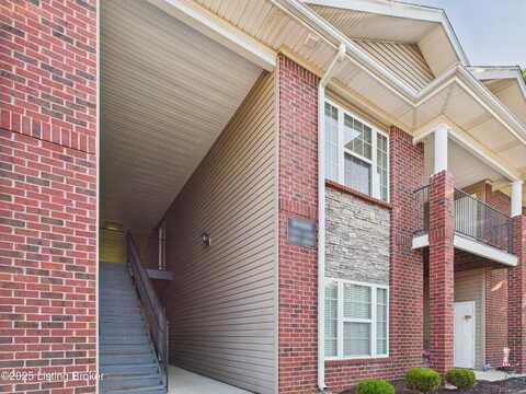 9400 Clubview Dr, Louisville, KY 40291