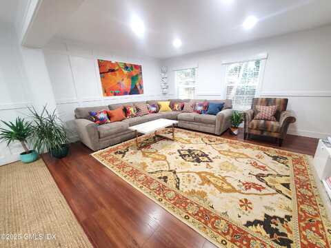 92 Valley Road, Cos Cob, CT 06807