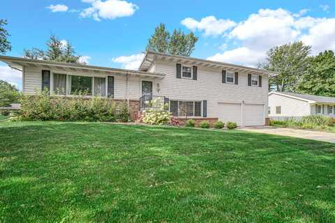 559 Gene Lane, Valparaiso, IN 46385