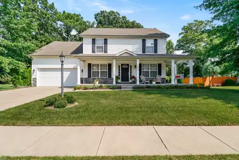 604 Oakwood Drive, Chesterton, IN 46304