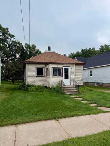 921 FULTON ST, Antigo, WI 54409