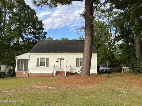 604 School Drive, Williamston, NC 27892