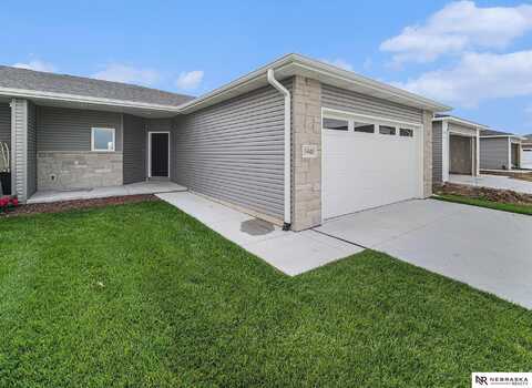 5940 Loxton Street, Lincoln, NE 68526