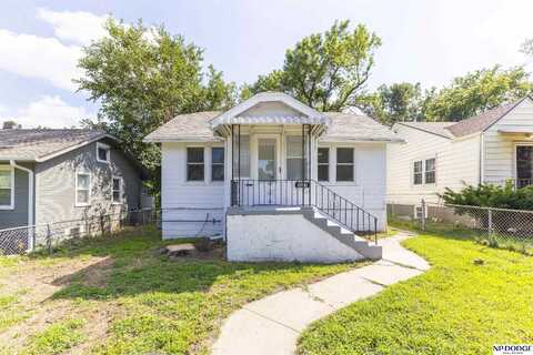 4619 Grand Avenue, Omaha, NE 68104