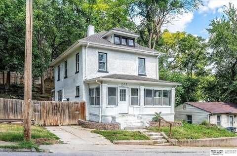 122 Angle Avenue, Council Bluffs, NE 51503