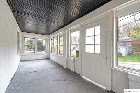 122 Angle Avenue, Council Bluffs, NE 51503