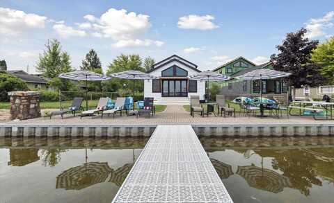 9098 Dexter Pinckney Road, Pinckney, MI 48169