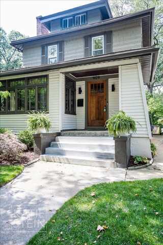 909 Calvin Avenue SE, Grand Rapids, MI 49506