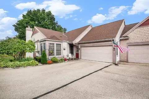 3391 English Hills Drive NW, Grand Rapids, MI 49544