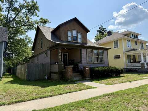 1528 Clinton Street, Muskegon, MI 49442