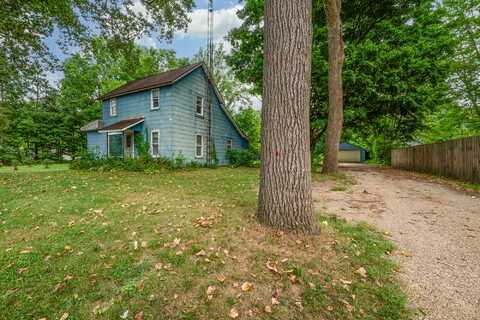 55683 Colby Street, Dowagiac, MI 49047
