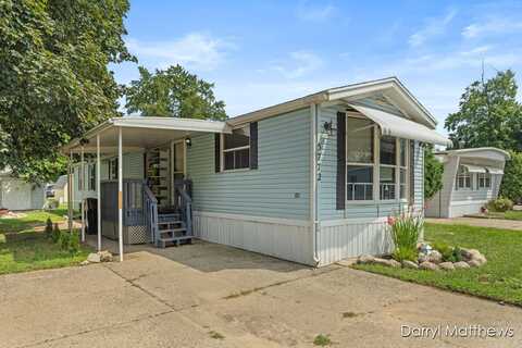 5772 Pinebrook Avenue SE, Grand Rapids, MI 49548