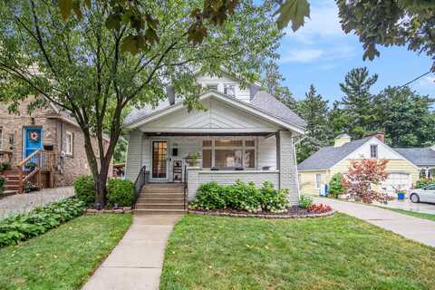 136 Baynton Avenue NE, Grand Rapids, MI 49503
