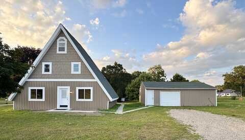 7292 Avenue F, Vestaburg, MI 48891