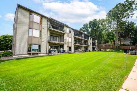 1 Hiawatha Cove Trail, Battle Creek, MI 49015
