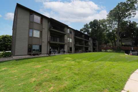 1 Hiawatha Cove Trail, Battle Creek, MI 49015