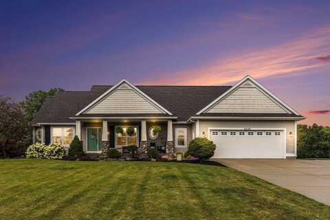 8250 Golfside Drive, Jenison, MI 49428