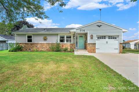714 E Benton Street, Greenville, MI 48838