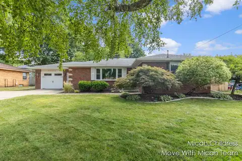 4466 Restmor Street SW, Grandville, MI 49418