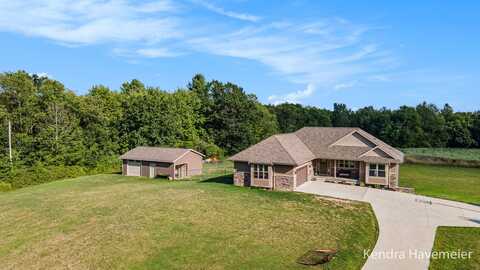 2590 Recluse Drive, Cedar Springs, MI 49319