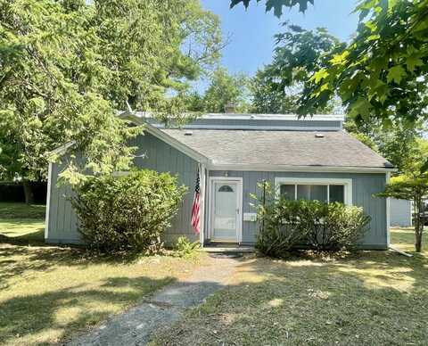 321 Grant Street, Chelsea, MI 48118