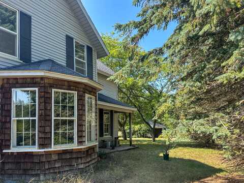 11529 168th Avenue, Grand Haven, MI 49417