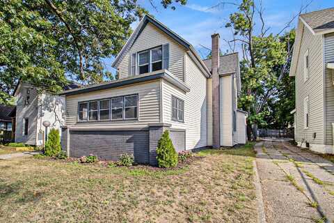 1047 Watkins Street SE, Grand Rapids, MI 49507