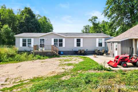 6831 190th Avenue, Stanwood, MI 49346