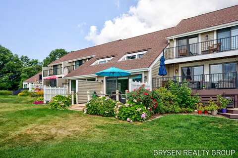 566 Wind Drift Lane, Spring Lake, MI 49456