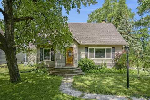 415 Pinewood Street, Ann Arbor, MI 48103