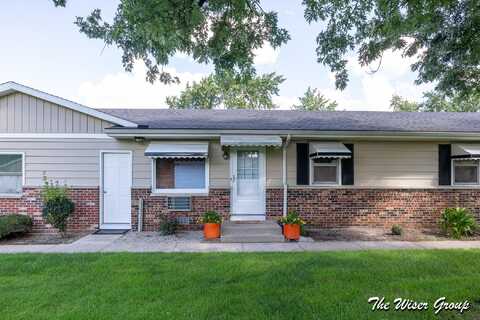 692 Andover Street SE, Grand Rapids, MI 49548