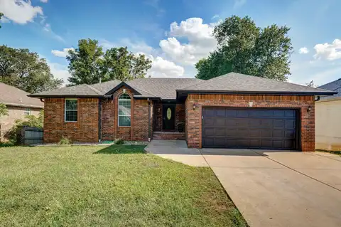 2376 W Rockwood Street, Springfield, MO 65807