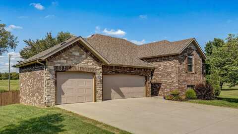 803 W Chickory Court, Nixa, MO 65714