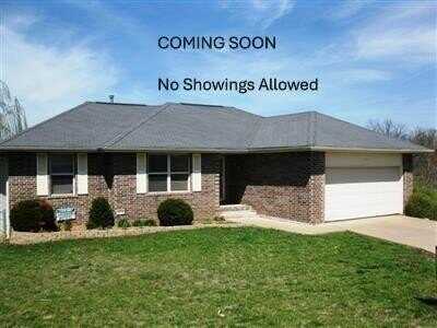 111 E Daleview Circle, Nixa, MO 65714