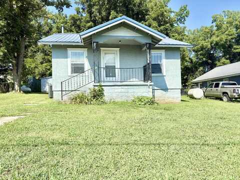 927 Maple Ave, Mountain Grove, MO 65711