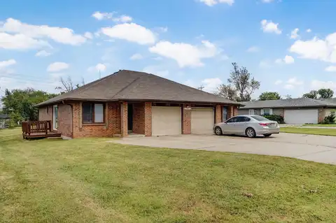 2955 W Roxbury Street, Springfield, MO 65807