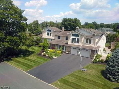 5 Robert Pl, Pequannock, NJ 07440